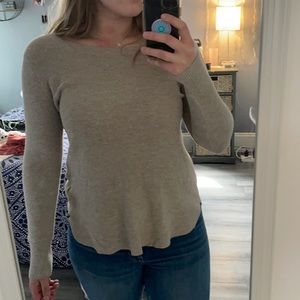 Beige sweater/long sleeve